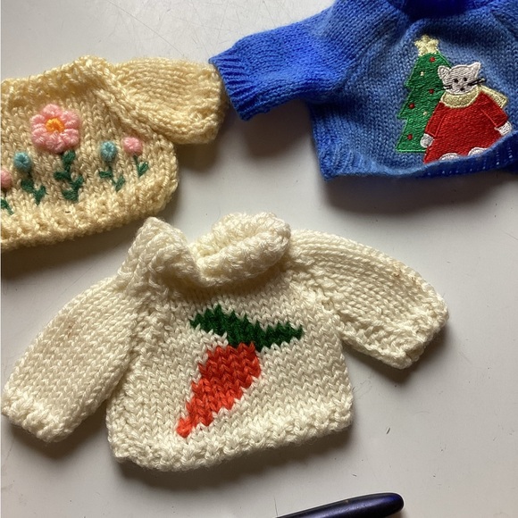 Vintage PEZ Rabbit & Lamb Easter Pink and Purple Slovenia Lot of 2 - Picture 8 of 16